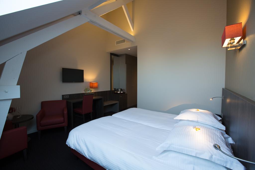 איפר Albion Hotel חדר תמונה