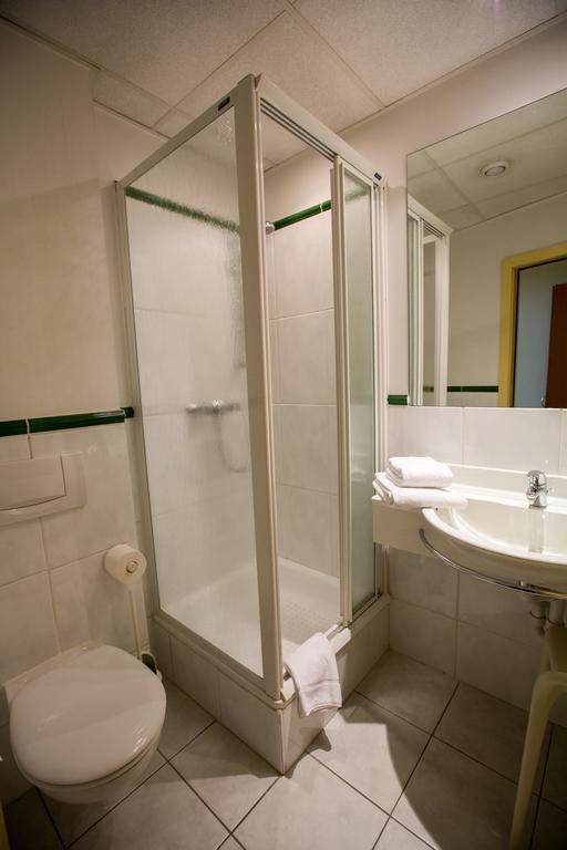 איפר Albion Hotel חדר תמונה