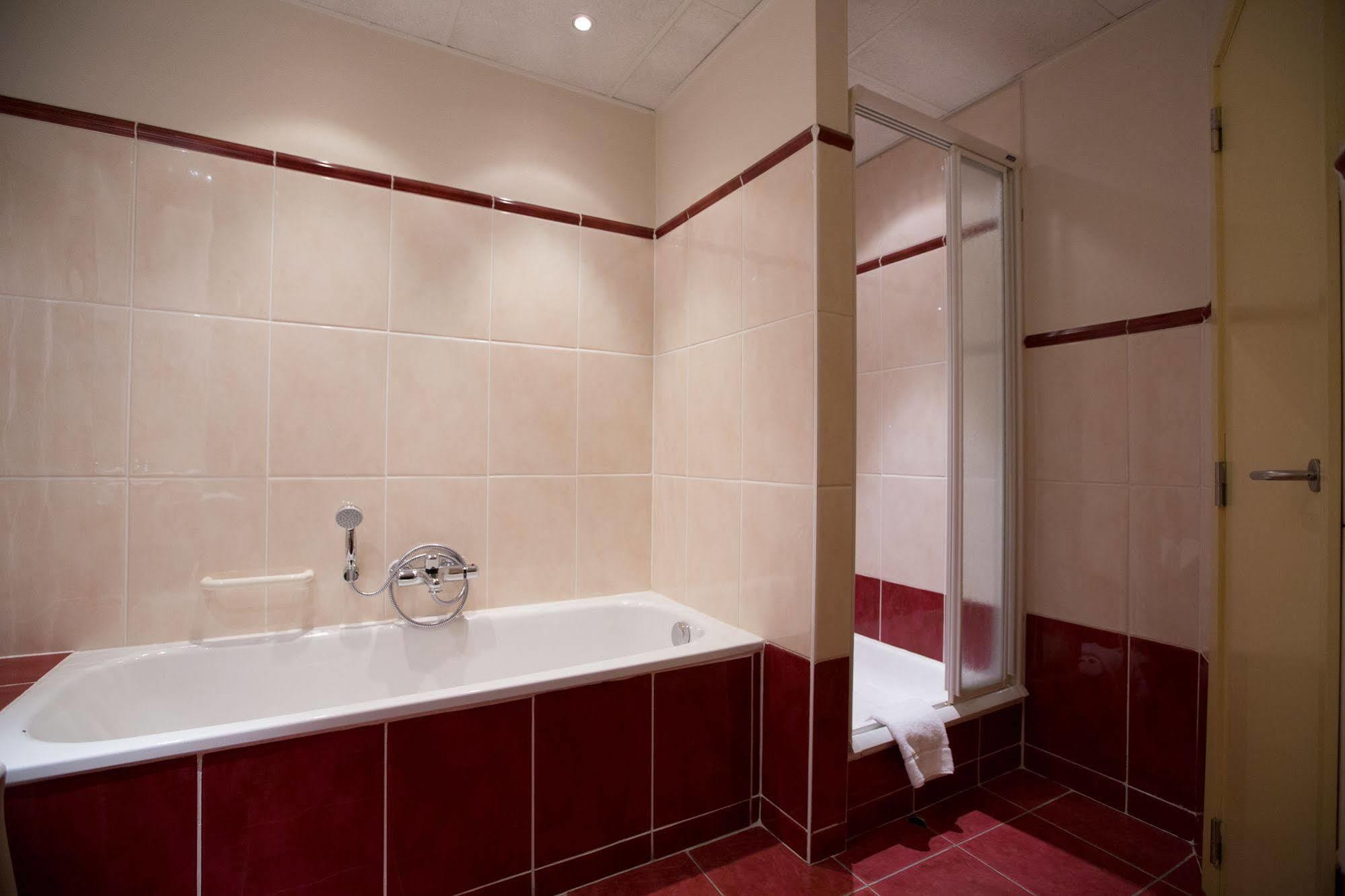 איפר Albion Hotel מראה חיצוני תמונה