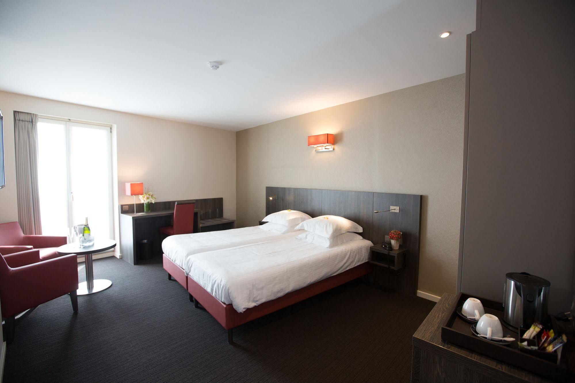 איפר Albion Hotel מראה חיצוני תמונה