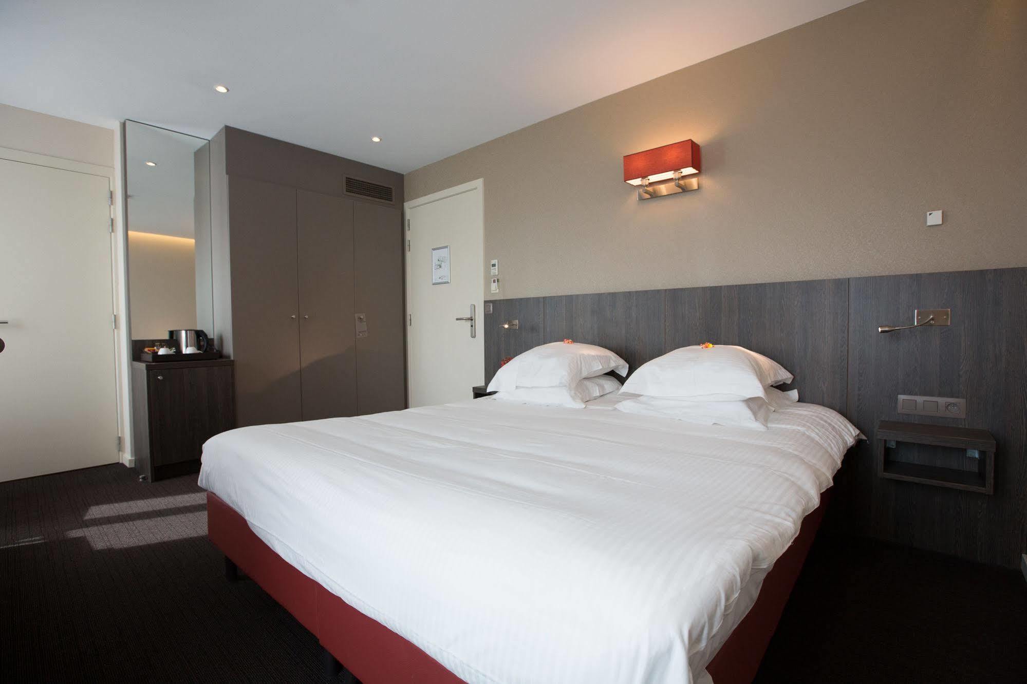 איפר Albion Hotel מראה חיצוני תמונה